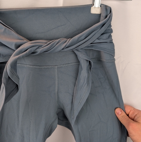 Lululemon Align Pant 28" *Wrap WaistBlue Charcoal size 4 in VGUC - Picture 8 of 12